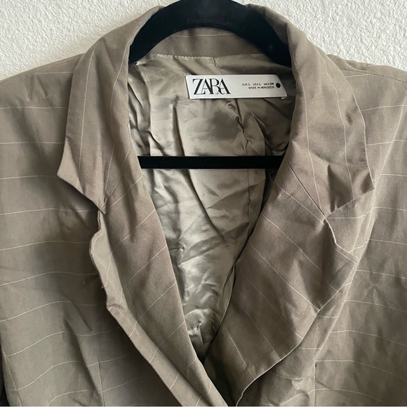 Zara Woman’s Neutral Belted Blazer Dress - Picture 2 of 7